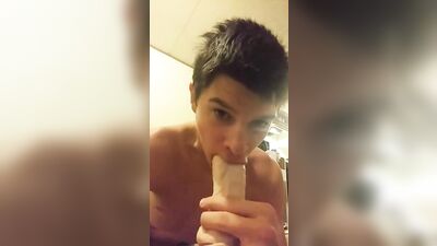 Young Cocksucker Explores Fat Dick: Amateur Twink Oral