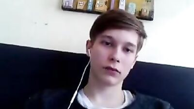 Ass Play Solo: Pretty Buttocks Expose!