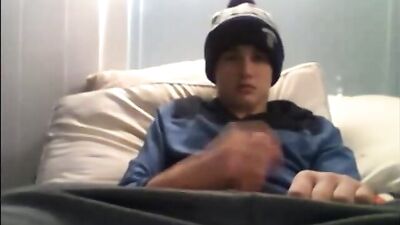 Winters Small Handjob: Cum Shots & Solo Moments!