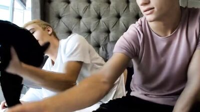 Tylers Gay Porn Cam Show: Hardcore & Uncut!