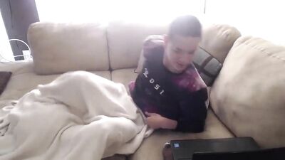 Gay Amateur Cum Shots Porn: Jerking and Cum on Cam!