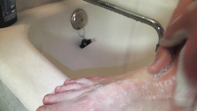 Gay Bath Boy Porn - Cute Amateur Solo!
