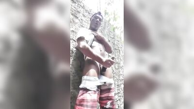 Teen Cum Shots: Public Handjob Outside!