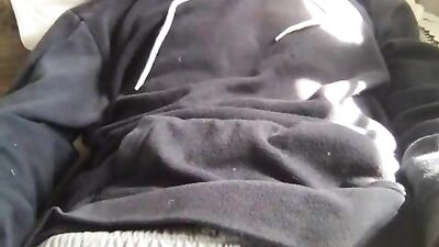 Sporty hunk cums quick on Web-Cam solo- Voyeur adventure!