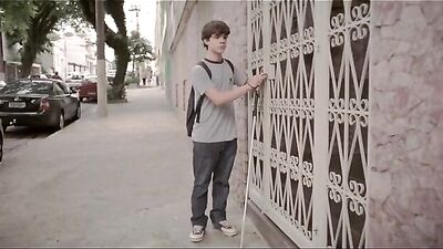 I Dont Want to Go Back Alone (English subtitles)