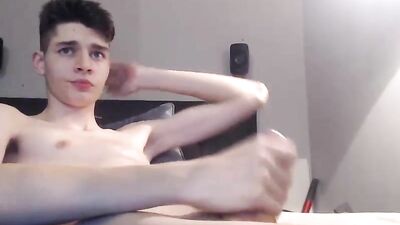 Unclebrynn CB: The Ultimate Gay Porn Experience - Exploring the Depths of Masculinity