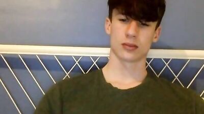 Green Shirt Amateur Gay Porn Video - Explore Your Wild Side!