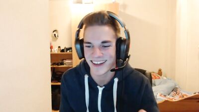 Cumming on his Body - The Ultimate Gay Porn Experience