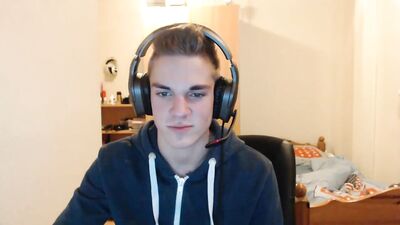 Cumming on his Body - The Ultimate Gay Porn Experience