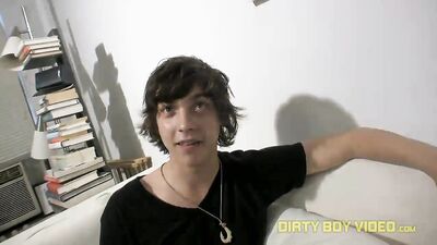 Valentinos Story: Amateur Gay Porn Video