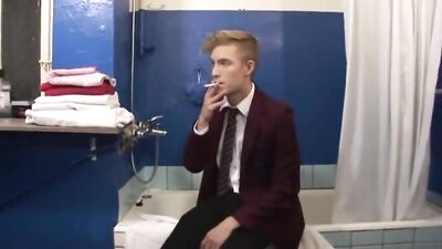 Bareback Twinks in the Bathroom - A New Adventure!