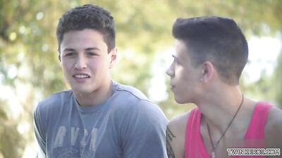 Latin twinks bareback in ass-fucking handjob! Experience the raw passion with Latino boys in this explosive porn video.