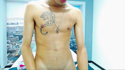 Gay Porn Twink Cumming on Table!