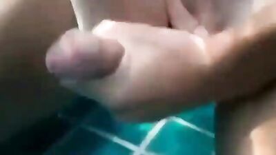 Underwater fuck and cum