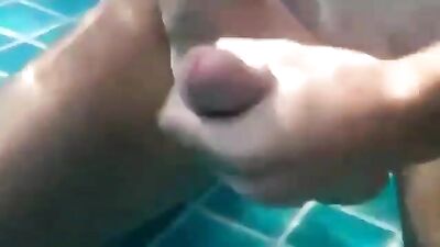 Underwater fuck and cum