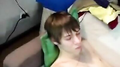 Russian Cutie Wanks & Cums: A Handjob Amateur Orgasm Show!