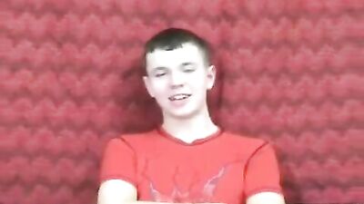 Camerons Amateur Gay Porn Adventure!