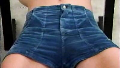 Oral Vintage Workout - Bringing Back the Old School Experience a classic workout with a modern twist! Enjoy oral vintage action like never before.