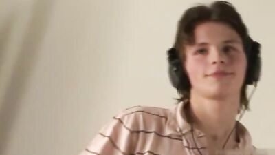 Toshiks First Time Cum Shots Handjob!