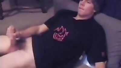 Jayden Cumshot on Shirt Porn: The Ultimate Web-Cam Solo Cum Experience!