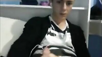 Handsome Roommate Gives Solo Masturbation Show in Bedroom