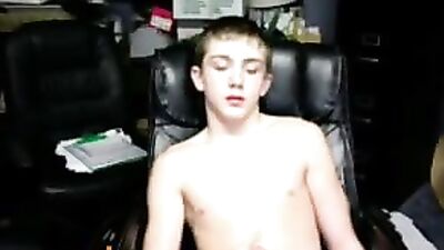 Handjob Web-Cam Boy with a Boner