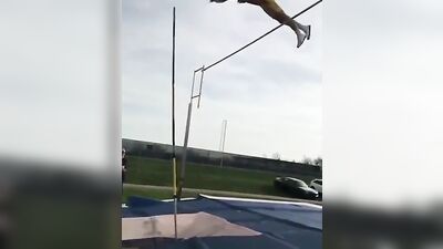 Gay Muscle Boys Straight Boys: When the Cock is too Big