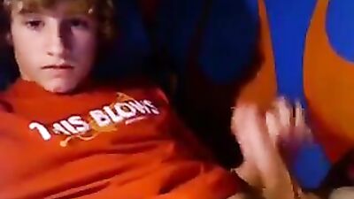 Big Cocks Bisexual Pleases Again!