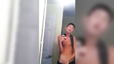 SELFIE BATE: The Ultimate Gay Porn Experience