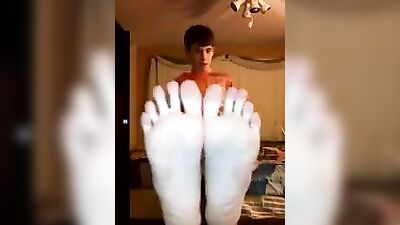 Feet Frenzy: Hot Gay Porn Action with Strong Feet Worship!