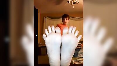 Feet Frenzy: Hot Gay Porn Action with Strong Feet Worship!