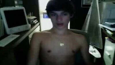 Young Cum-Shot Handjob Solo Boy - A New Gay Porn Experience!