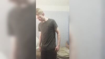 Gag Amateur Web-Cam : Stroke Your Ego!