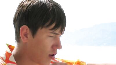 Toms Paradise Regained: A Cum Shot First Time Handjob