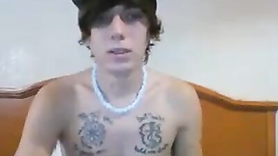 Tylers Web-Cam Gay Adventure with Straight Friend