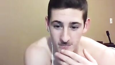 Young Hungry Flexible Top With Huge Thick Dick Camming For Web-Cam Action