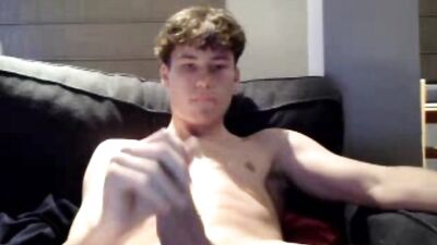 Ginger Hunks Hot Body Seduces in Gay Porn Video