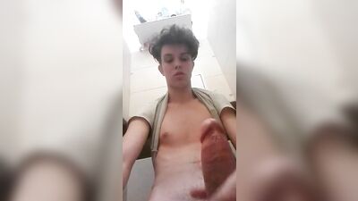 Young & Hungry - Cumming Amateurs and Big Cocks