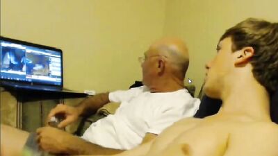 Gay Stepson Handjobs With Dad: Step-Son Cumshot Amateurs