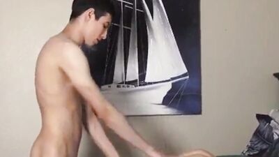 Capovolti Twinks! Unesperienza Indimenticabile!