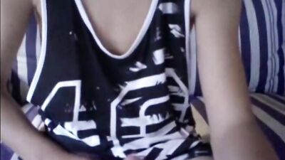 Young Cam Boy: Hardcore Cum Shots and Solo Handjobs!