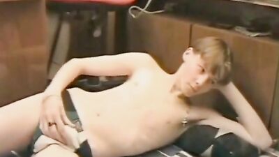 Vintage Boy Solo: The Ultimate Cum Shots and Handjob Experience