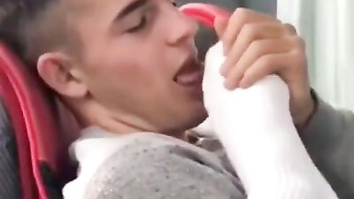 Gangbang On The Bus: 1000 Handsome Guys Smelling White Sox