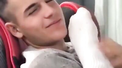 Gangbang On The Bus: 1000 Handsome Guys Smelling White Sox