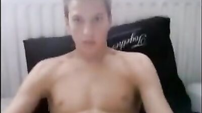 Beautiful and Smooth: Cum Shots Handjob Solo!