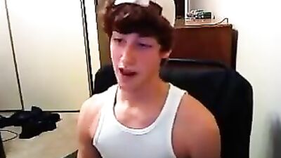 Gum-chewing jock boy cums again on webcam - Amature Cum Shots Solo