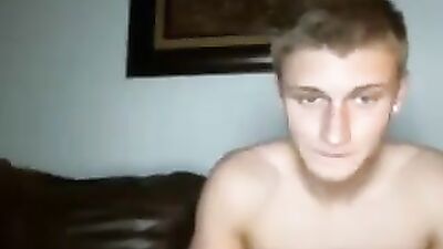 Boyfriends Oral Fun: Camming Amateurs in Gay Porn Action!