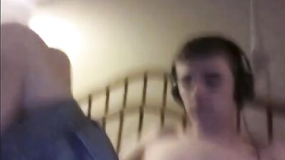 Gay Porn: Cum in his bed - Hardcore Menage à Trois Action