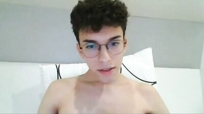 Young & Bored: Exploring Gay Twink Porn