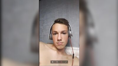 Young Amateur Twink Porn in Headphones Gay Tube
